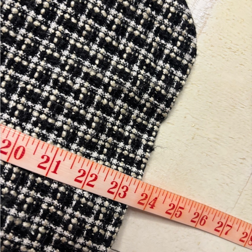 Sandro Tweed Jacket Blazer Size Large 10-12 Black White Ribbon Detail Buttons - Picture 4 of 7